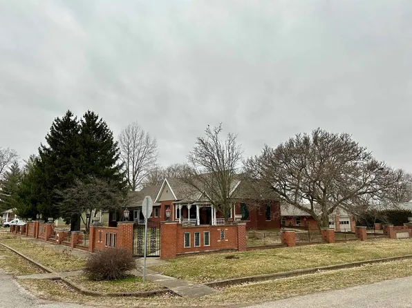306 N Lafayette St, Worthington, IN 47471