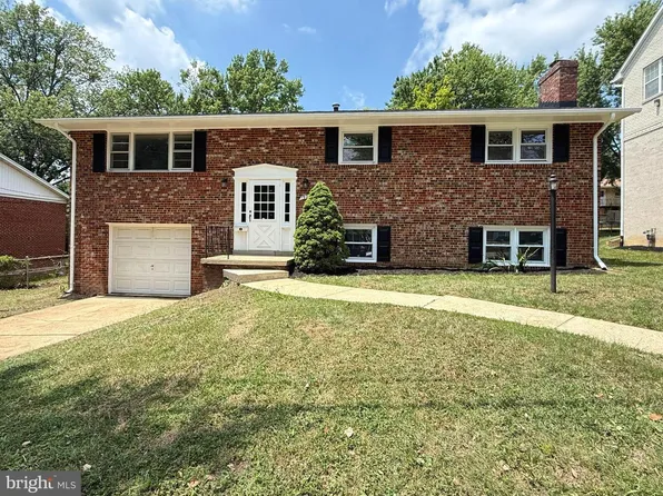 1922 Oakwood St, Temple Hills, MD 20748