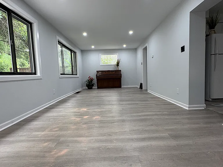 1139 Cedar Blvd — Photo 9