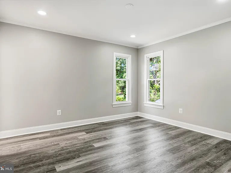 2608 Holly Dr — Photo 18