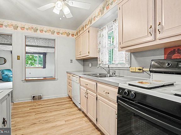 5th image of 56 Sussex Rd
