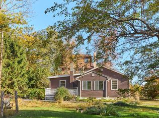 425 Spring Lake Rd., Red Hook, NY 12571