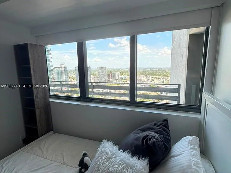 650 NE 32nd St #3405 — Photo 10