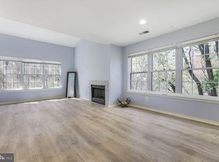 18520 Boysenberry Dr APT 232, Gaithersburg, MD 20879