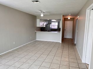 4111 SW 7th Pl, Cape Coral, FL 33914