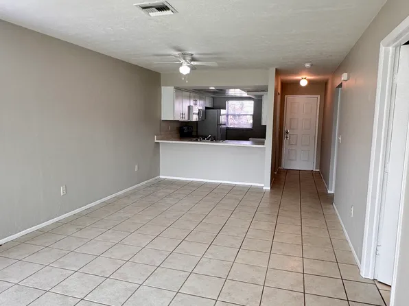 4111 SW 7th Pl, Cape Coral, FL 33914