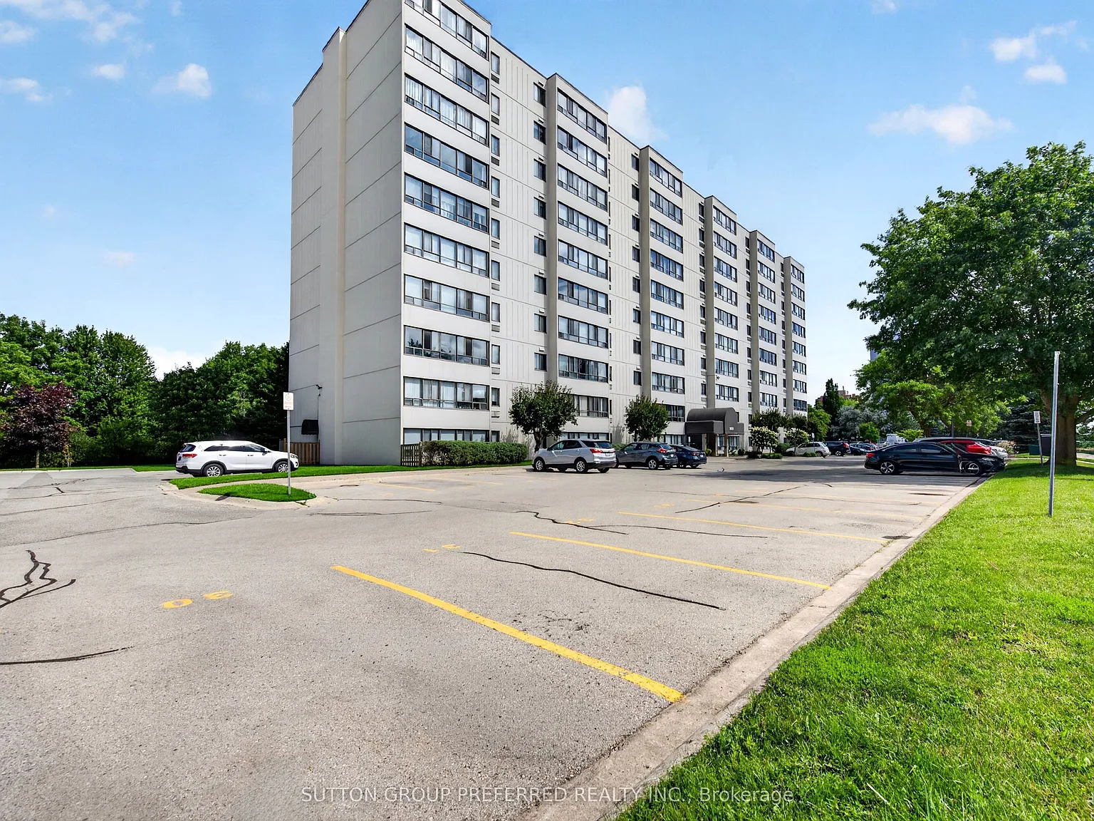 2 bed, $2,200 — Photo 4
