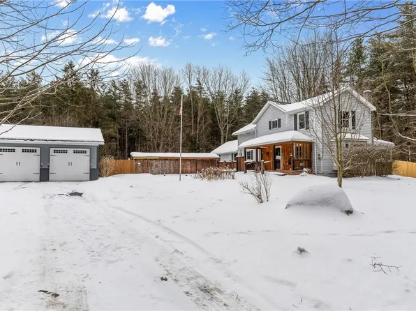 875 Curran Rd, Shortsville, NY 14548