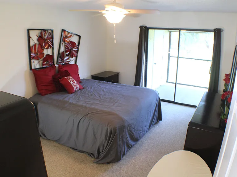 1082 Keystone Dr #C — Photo 10