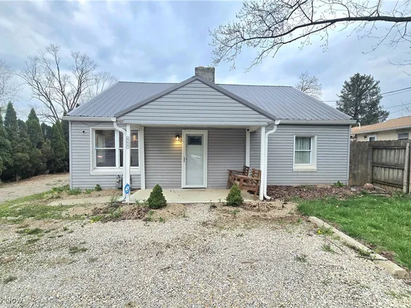 555 N Cedar St, Newark, OH 43055