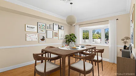 Dining area thumbnail