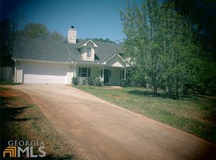 215 Lakefront Dr, Covington, GA 30016