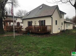 621 Iowa St, Akron, IA 51001