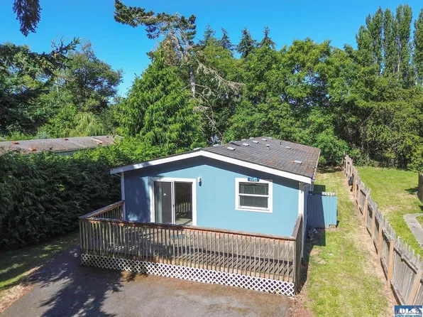351 Wilcox Ln, Sequim, WA 98382