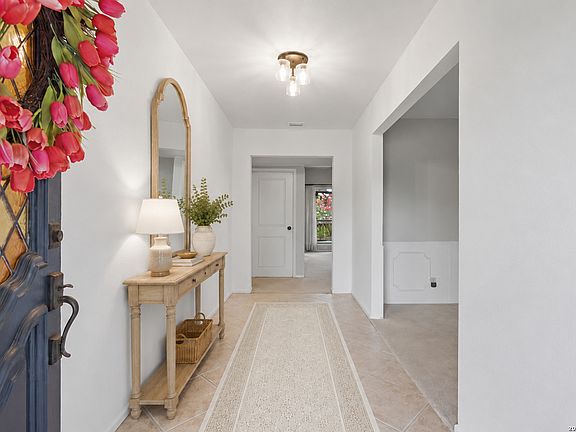 4th image of 28417 ROYAL ASCOT DR