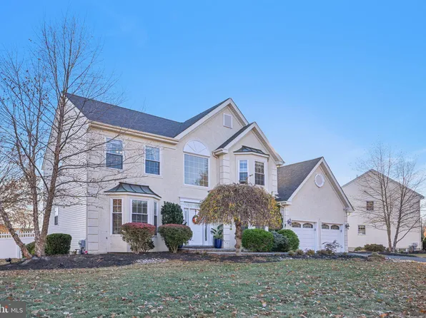 2664 Fawn Ln, Warrington, PA 18976