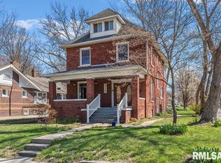 1032 S Macarthur Blvd, Springfield, IL 62704