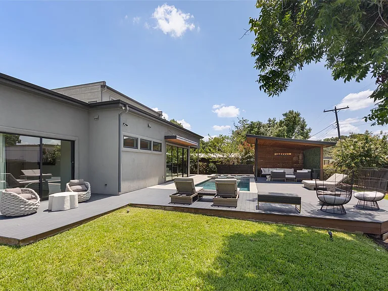5004 Highland Ct — Photo 6