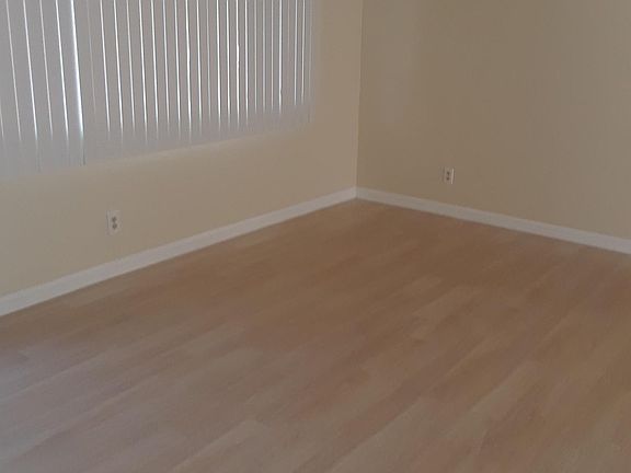 3rd image of 10726 Orange Grove Ave #5