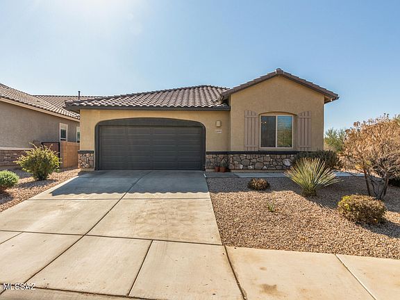 3rd image of 11091 W Fountain View Dr