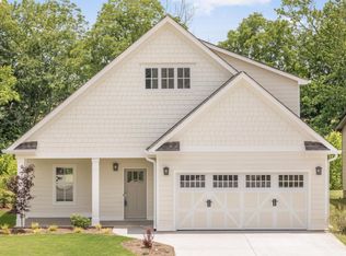 361 Maple Grove Ln, Apison, TN 37302