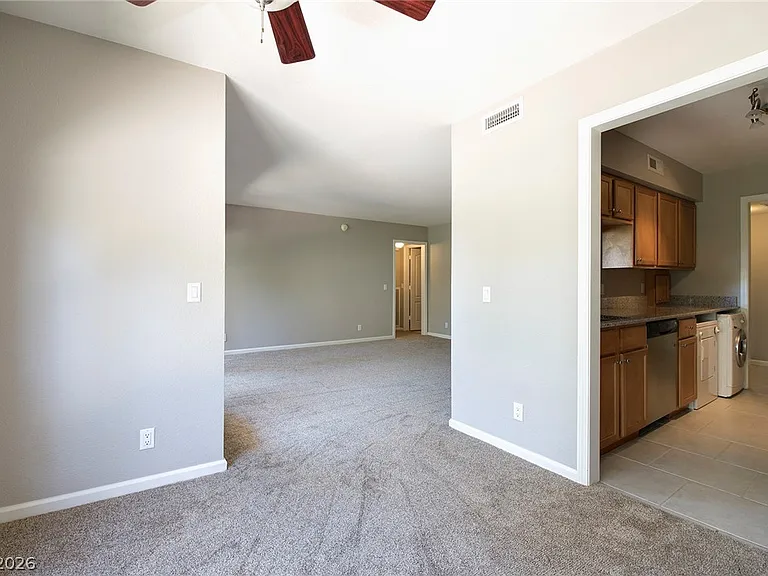 698 Oakmont Ave #1304 — Photo 20