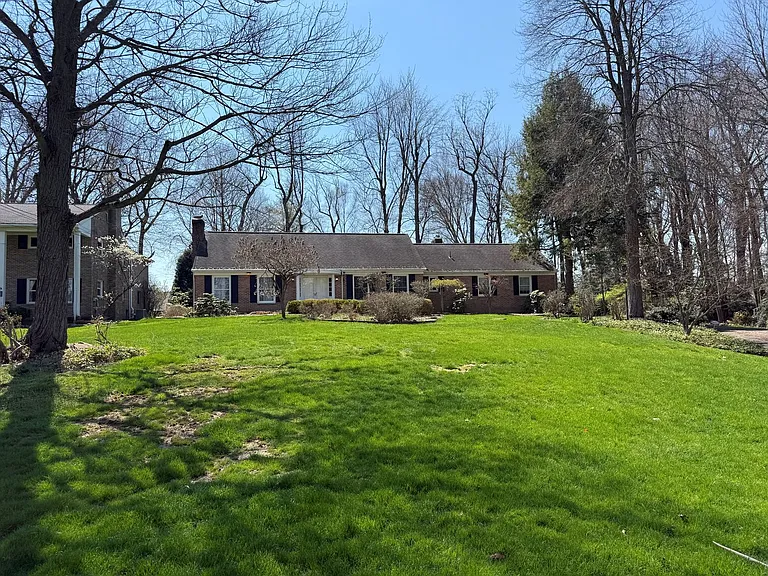 1800 Amarillo St NW — Photo 1