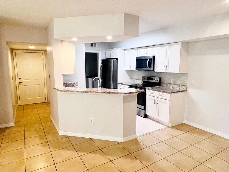 713 Crest Pines Dr #217 — Photo 14