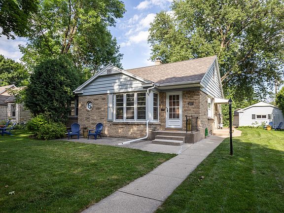 2nd image of 5646 N Braeburn Ln