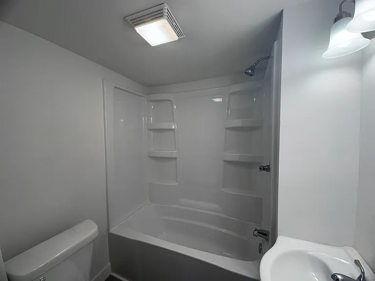2602 Cannon St — Photo 4