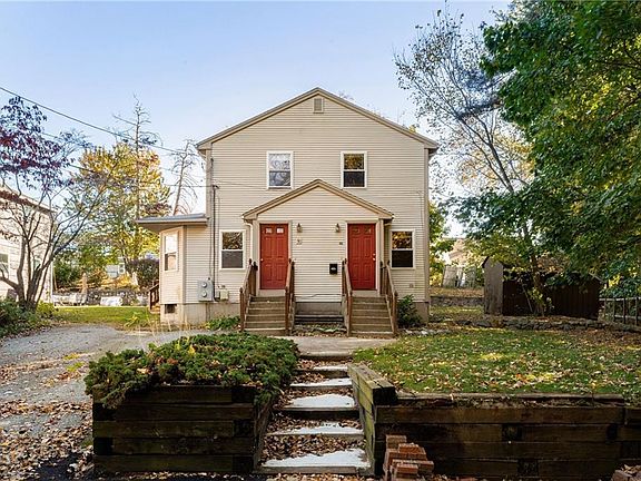2nd image of 90 Loretta St #90