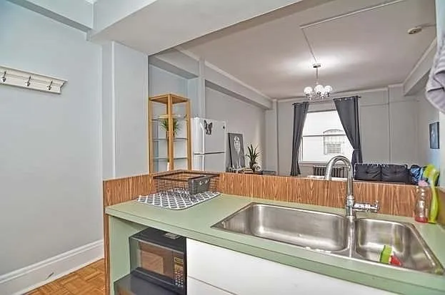 21 Beacon St #2J — Photo 10