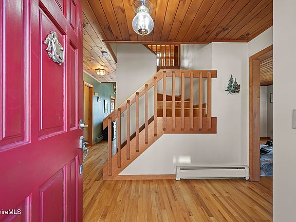 5th image of 132 Outlook Ave