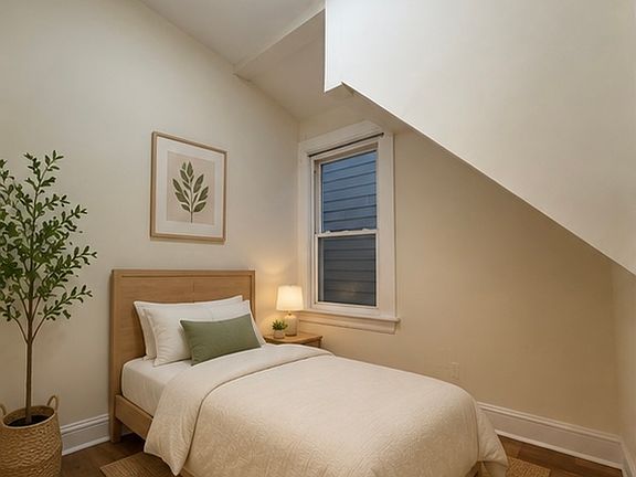 2nd image of 1749 W Barry Ave APT 1