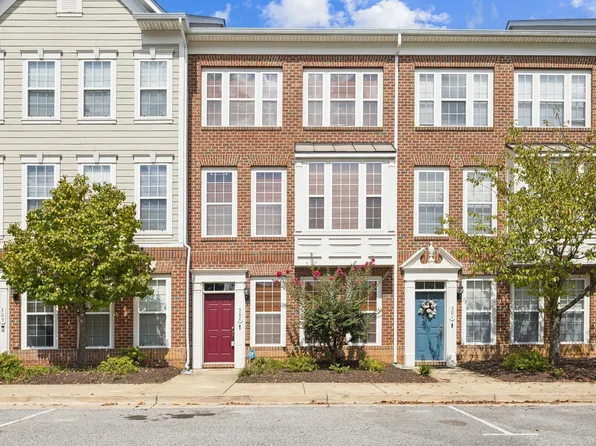 302 Edelen Station Pl, La Plata, MD 20646