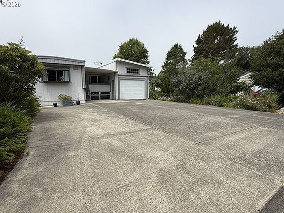 2nd image of 1600 Rhododendron Dr Space 218