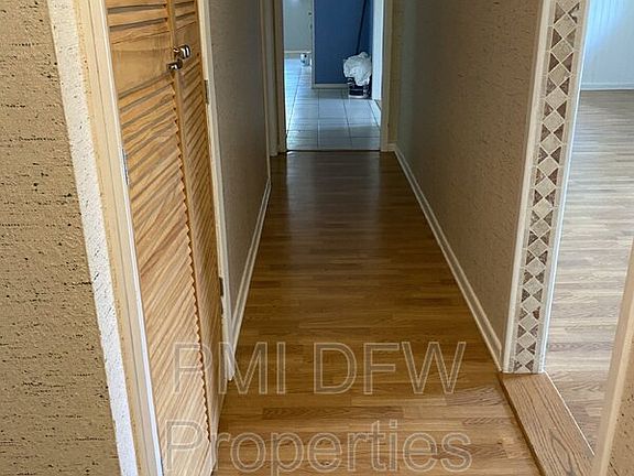 3rd image of 7004 Meadowbrook Dr