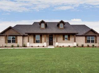 2329 Henson Ln, Nevada, TX 75173