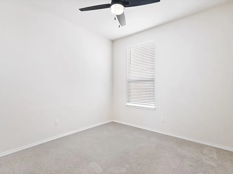 11914 Burnett Rnch — Photo 18