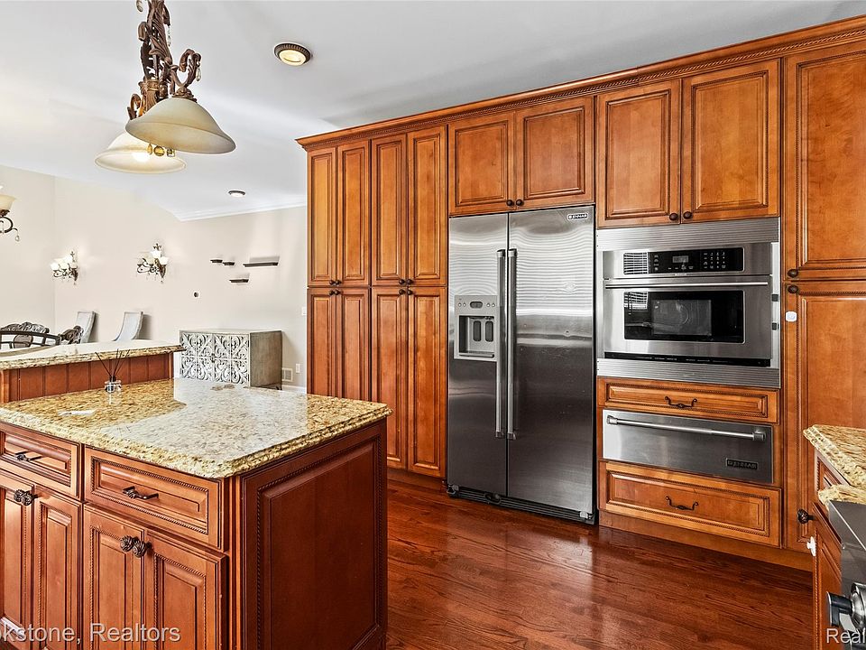 2115 Aldwin Dr, photo 14