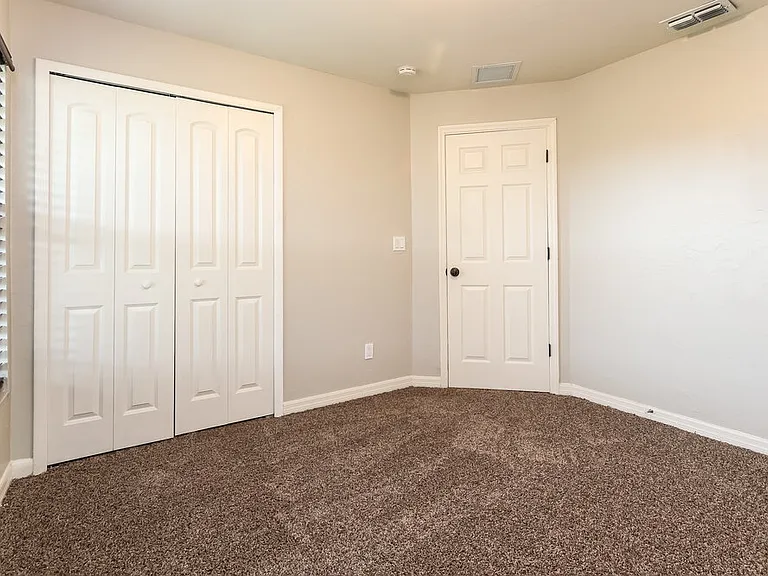 1414 NE Van Loon Ln — Photo 11