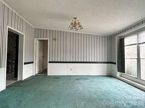 3rd image of 957 Osteen Rd