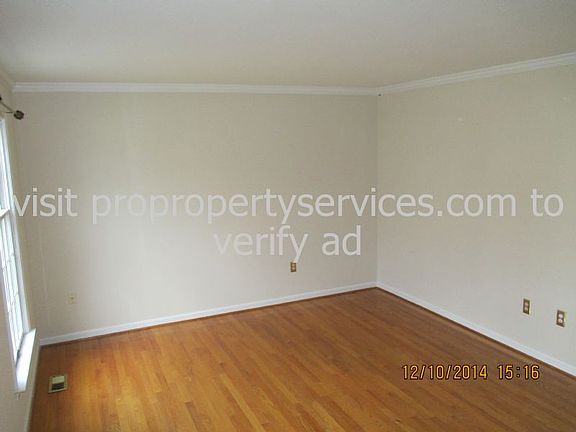 3rd image of 2761 Flintridge Dr