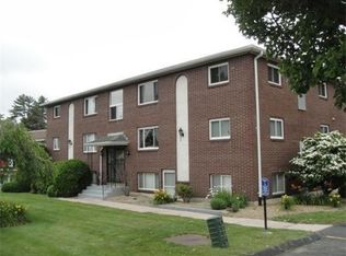 586 Boston Post Rd E APT 12, Marlborough, MA 01752