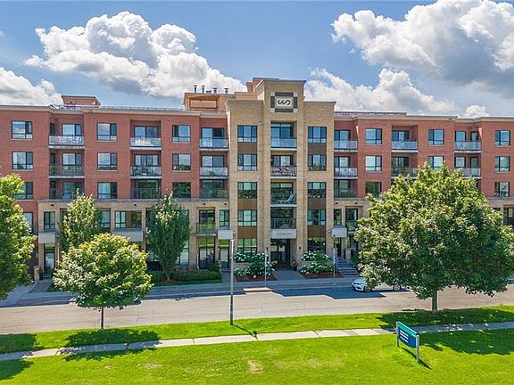 2nd image of 316 Bruyere St #302