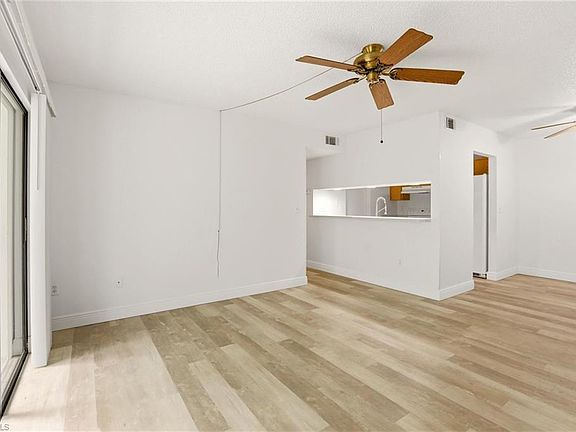 5th image of 9570 Green Cypress Ln APT 6