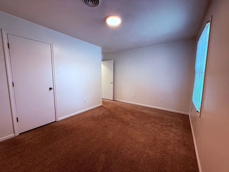 1407 Toms Creek Rd #17 — Photo 17