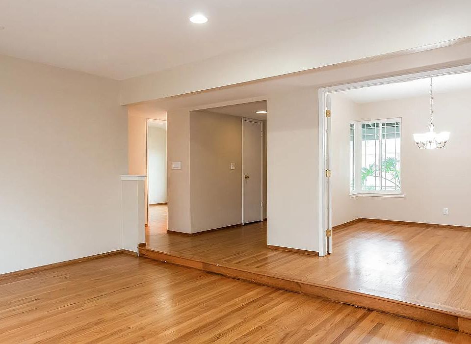 1st image of 6434 Oakcreek Way