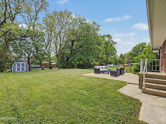 5th image of 3368 Glenmont Ln