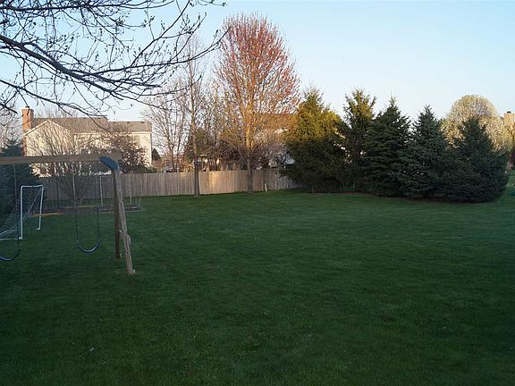 5th image of 53146 W Cedar Lake Dr